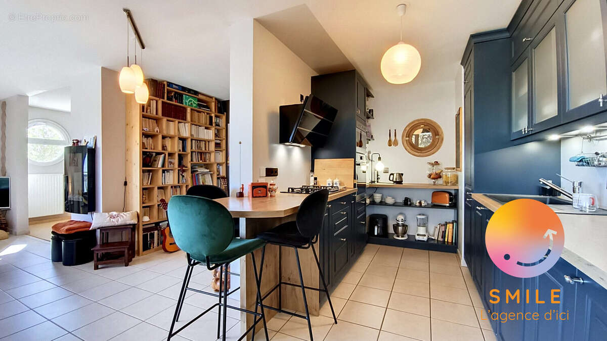 Appartement à LA ROCHE-SUR-FORON