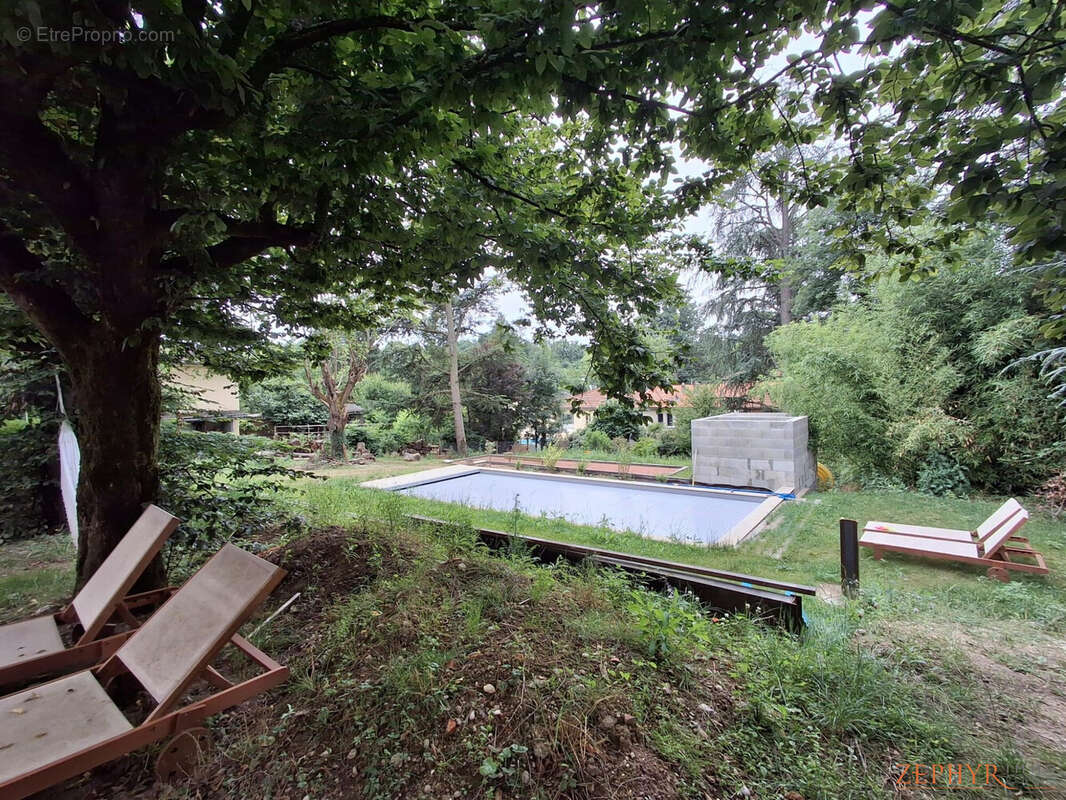 Maison à TASSIN-LA-DEMI-LUNE