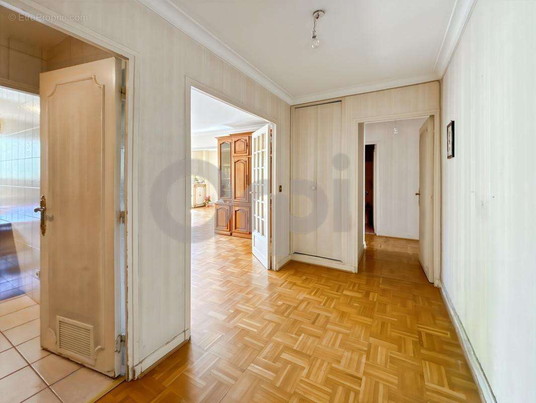 Appartement à PARIS-20E