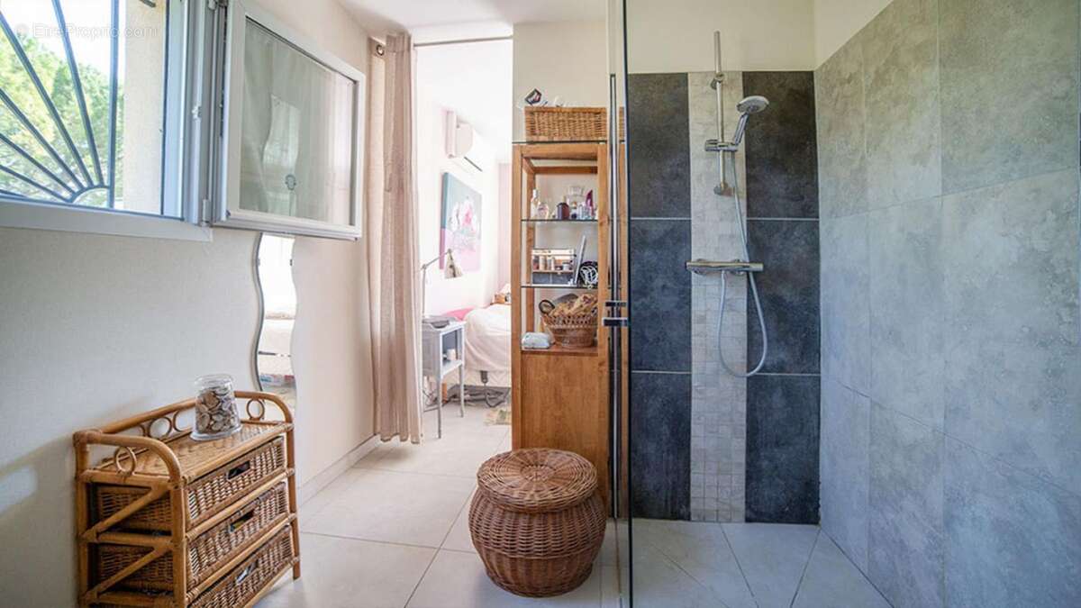 Maison à LES MATELLES