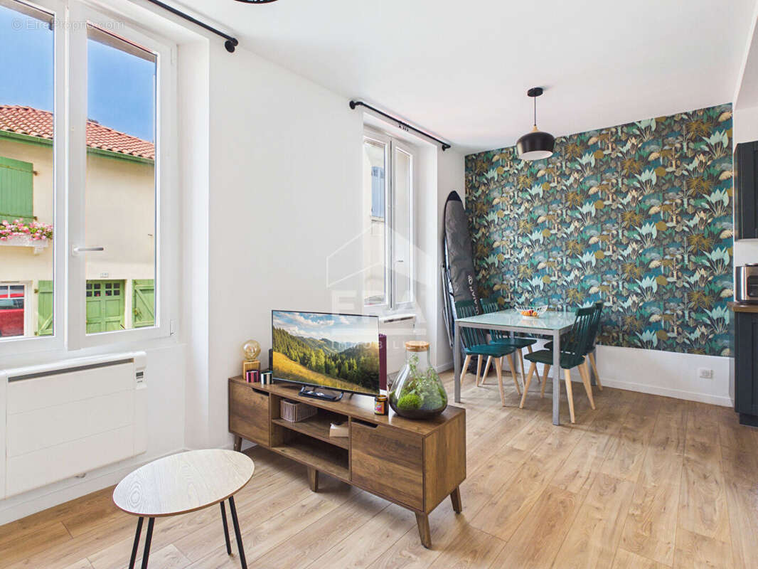 Vente - Biarritz Hyper Centre  - T2 cosy sans travaux à prévoir - coup de coeur assuré ! - photo 4