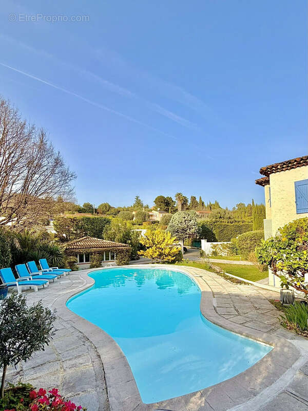 Maison à AURIBEAU-SUR-SIAGNE