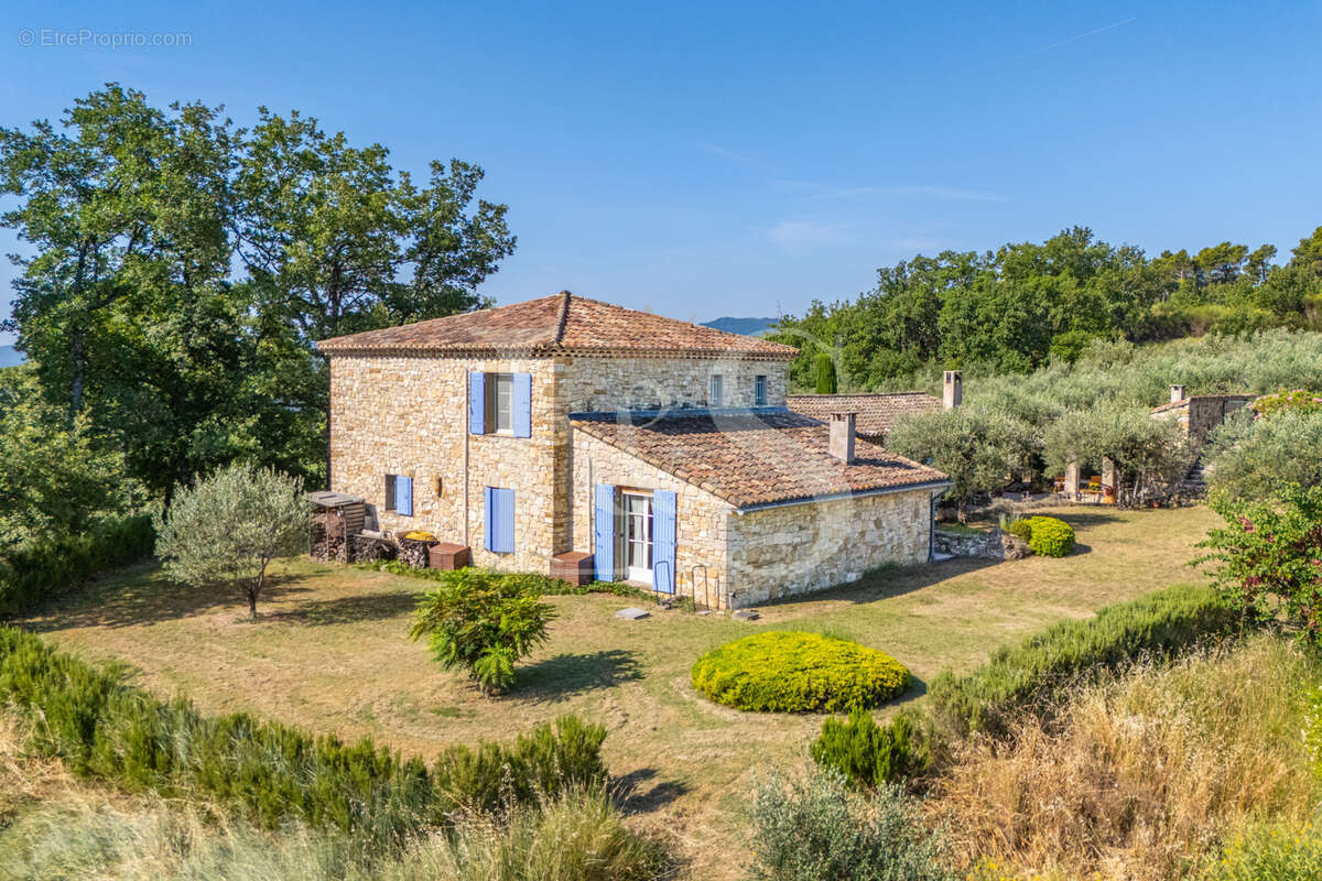 Maison à ENTRECHAUX