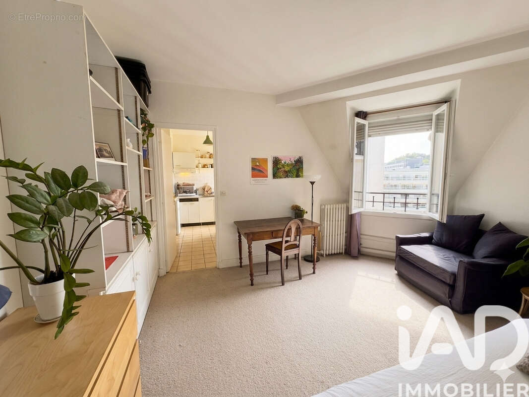 Photo 3 - Appartement à PARIS-16E