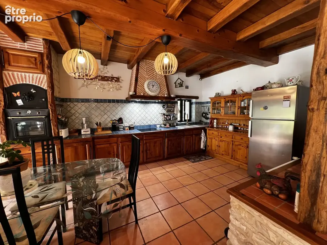 Maison en pierre pleine de caractère - photo 5