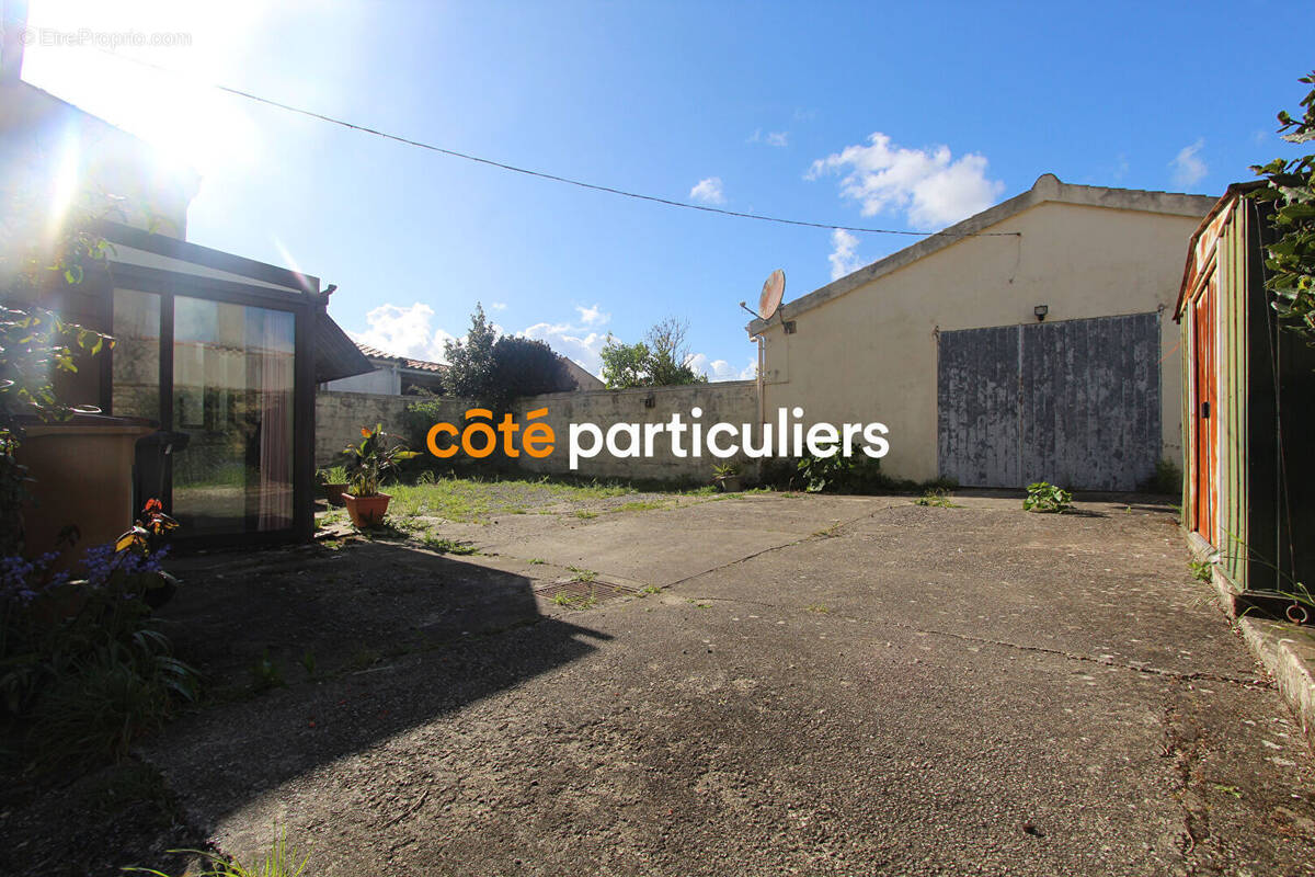 Maison à SAINT-MICHEL-EN-L'HERM