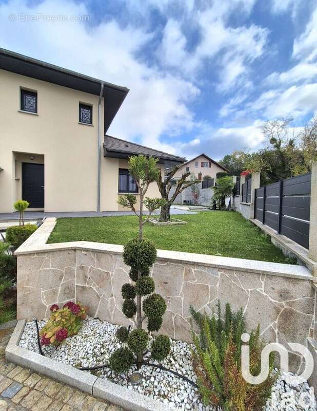 Photo 3 - Maison à VERS