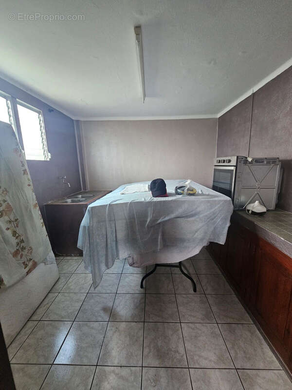 Commerce à SCHOELCHER