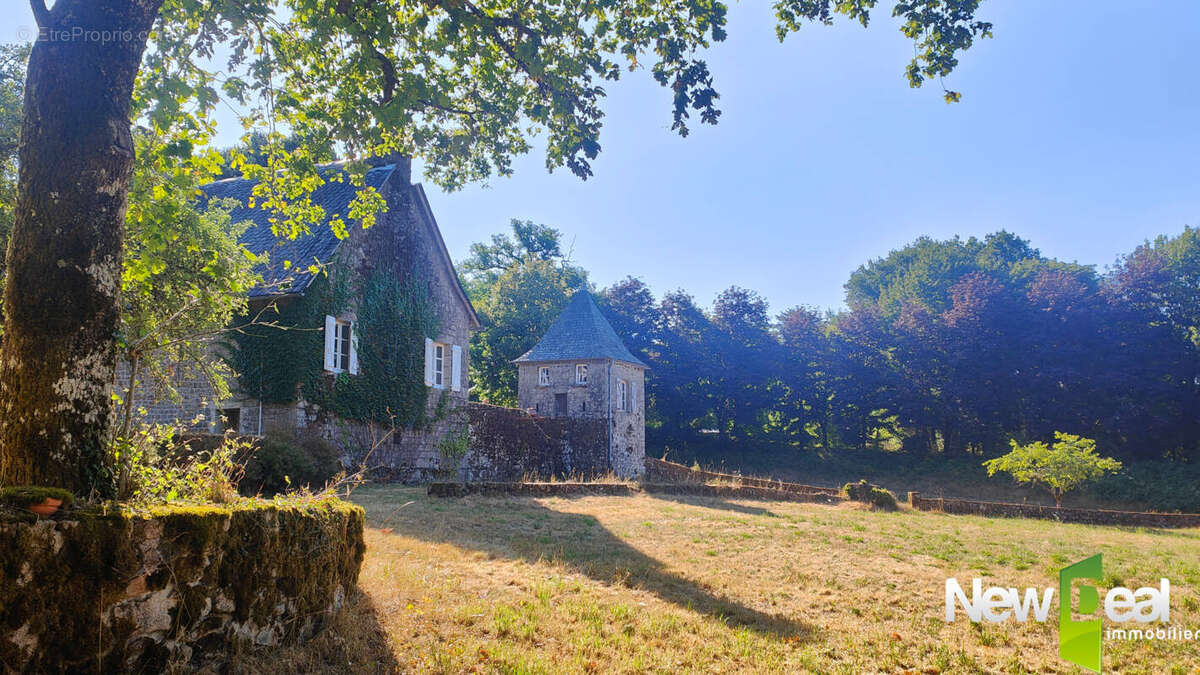 Exceptionnel Domaine sur 9ha en bordure d'étang - photo 12