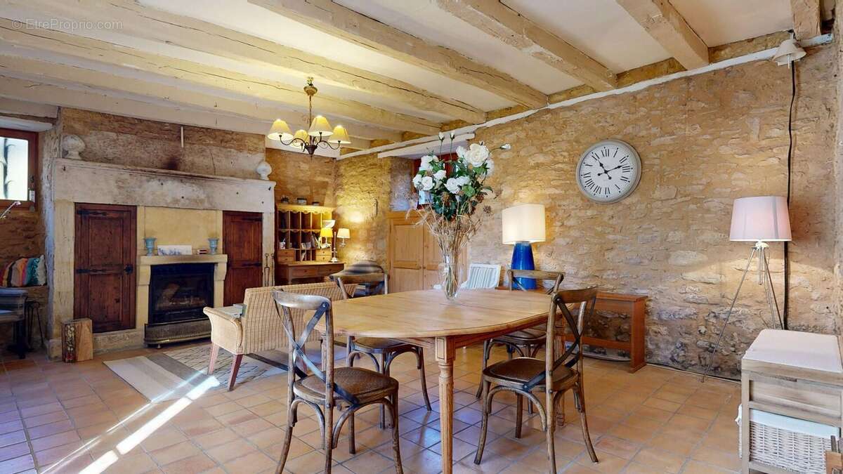 Maison02262026100213 - Maison à BEYNAC-ET-CAZENAC
