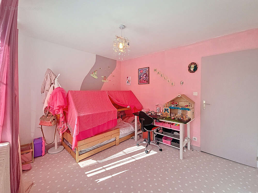 Maison à MONTREVEL-EN-BRESSE