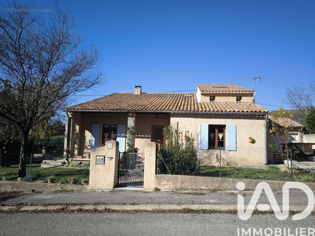 Photo 2 - Maison à SAINT-ETIENNE-LES-ORGUES