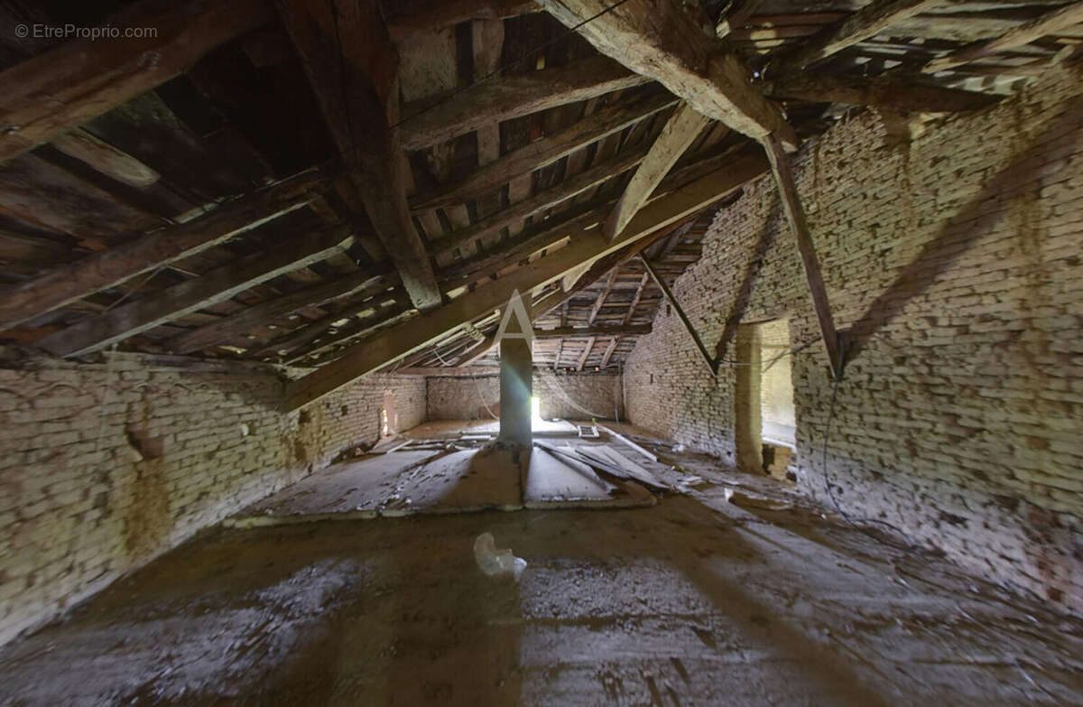 Maison à CAZES-MONDENARD