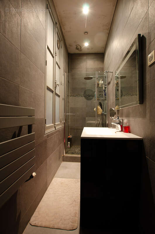 Appartement à PARIS-7E