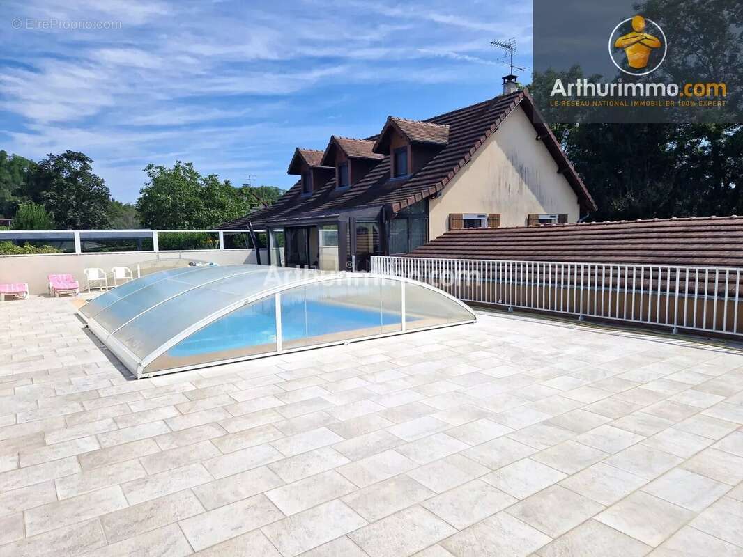 Maison à TOULOUSE-LE-CHATEAU