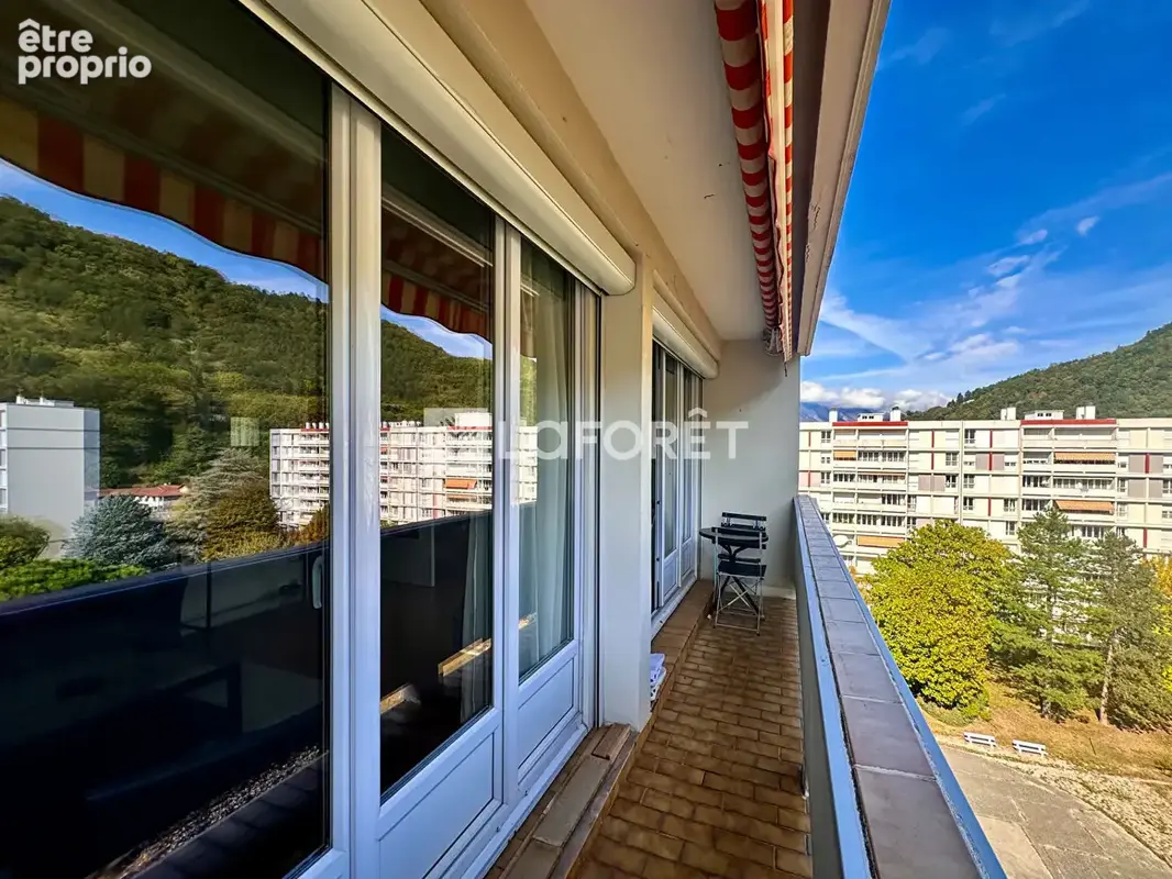Appartement Saint Martin D Heres 4 pièce(s) 72.15 m2 - photo 5