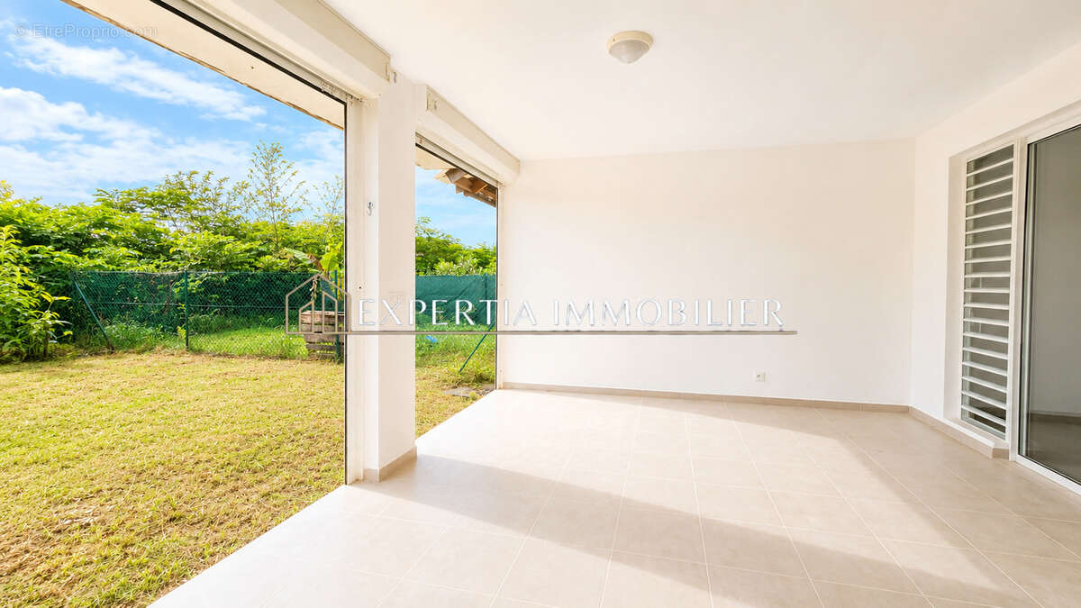 Appartement T4 avec jardin à vendre à Rémire-Montjoly   Route des Plages - photo 2
