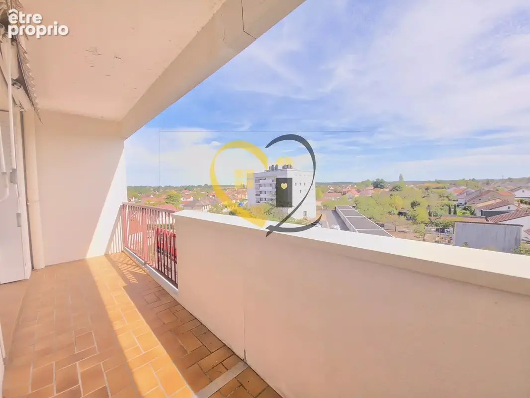 Appartement T3 rénové de 64 m² avec garage et cave – Résidences des Planchards à Yzeure - photo 16