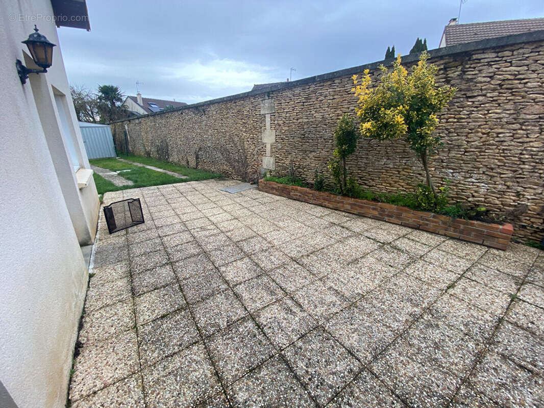 Maison à BIEVILLE-BEUVILLE