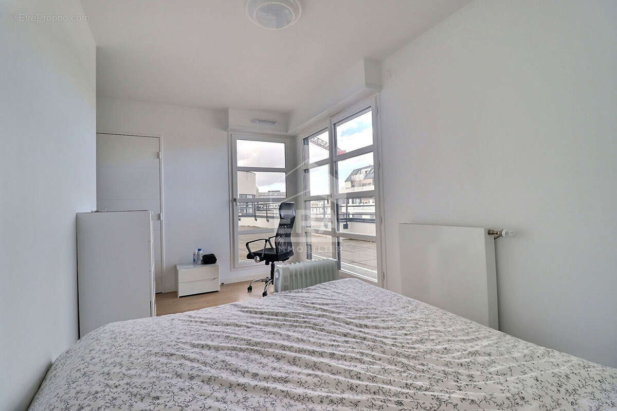Appartement Colombes 5 pièce(s) 97 m2 - terrasse de 67 m² - photo 5