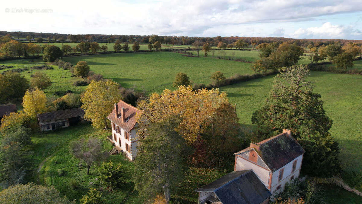 Maison à LA CHAPELAUDE