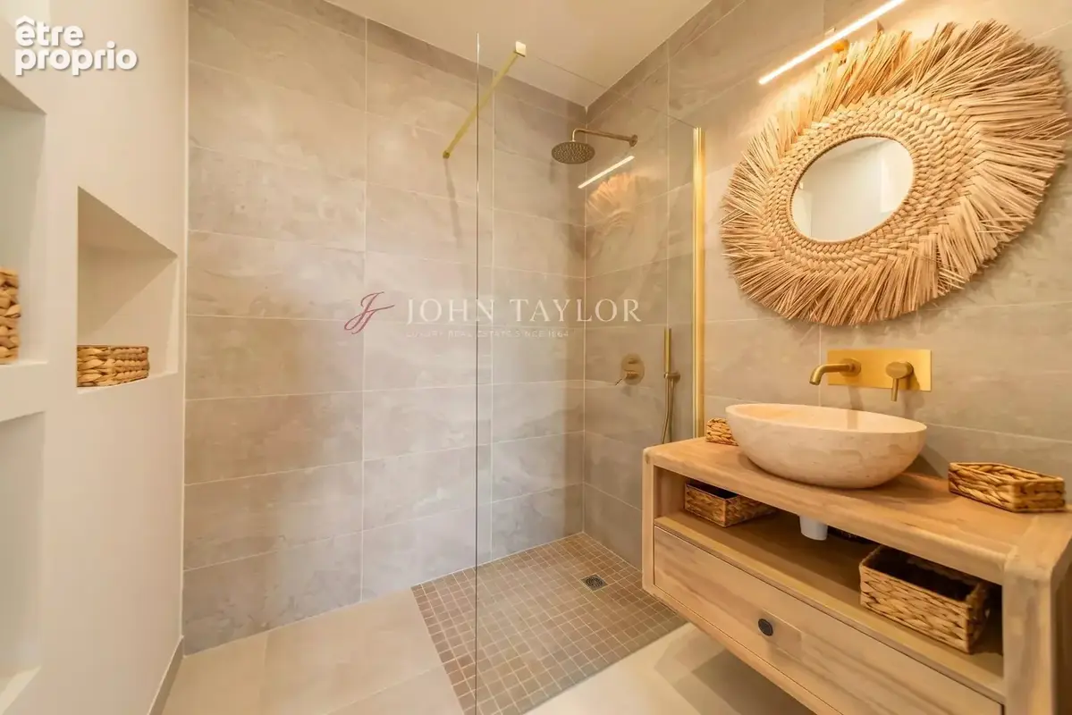 Superbe villa en pierre clé en main à vendre à Gordes – Luberon - photo 15