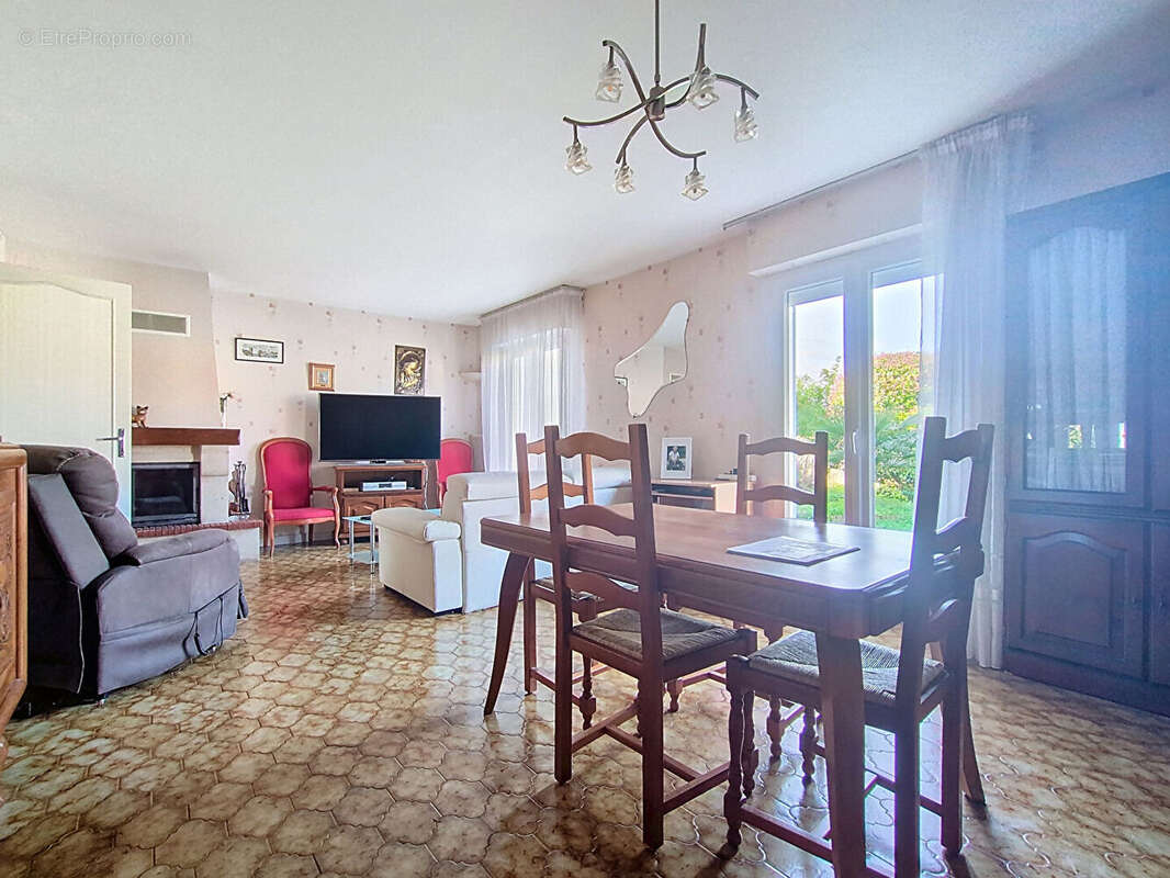 Maison à PERIGNY