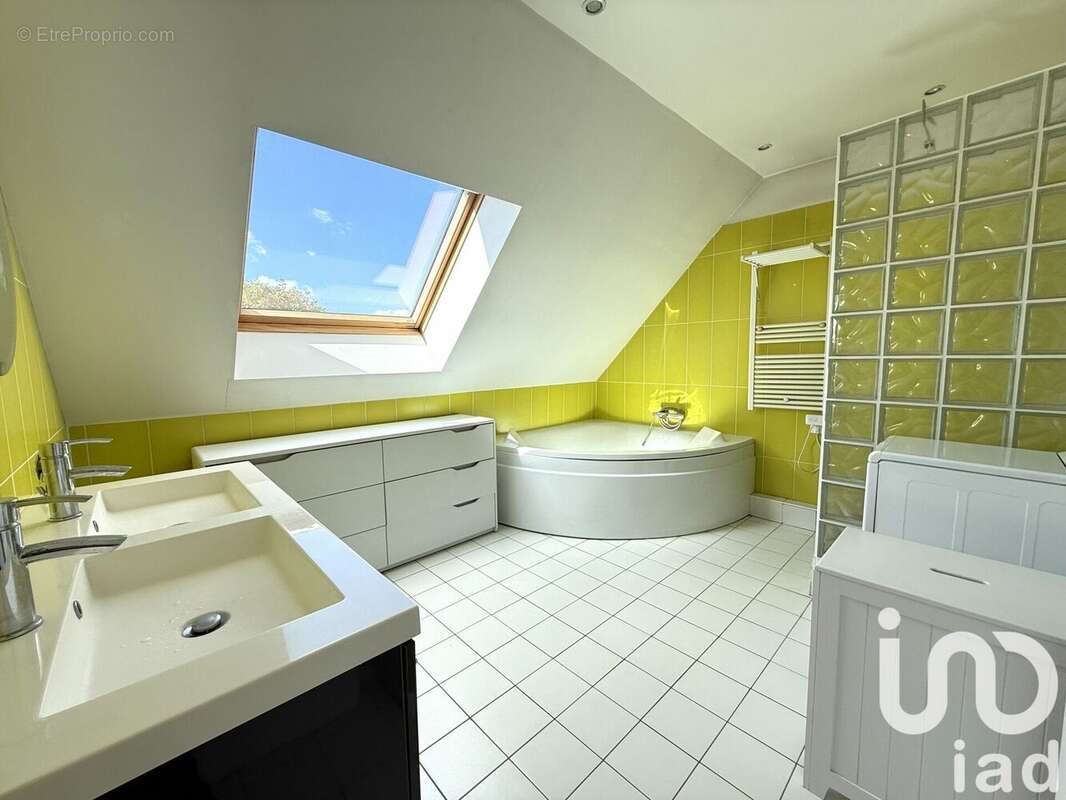 Photo 7 - Maison à VILLECRESNES