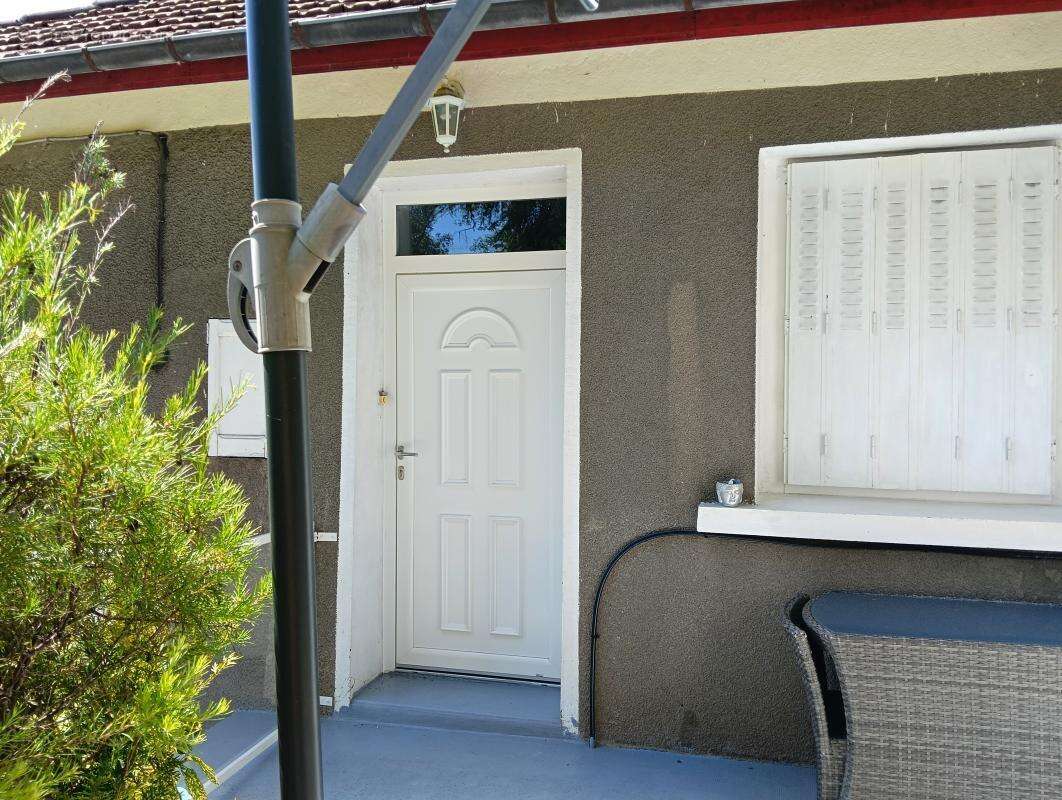 Maison en Pierres rénovée, 3 Chambres, garage, jardin, terrasses - photo 4