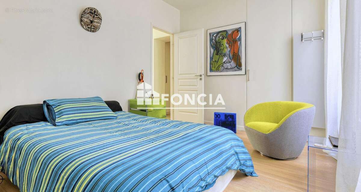 Appartement à PARIS-3E