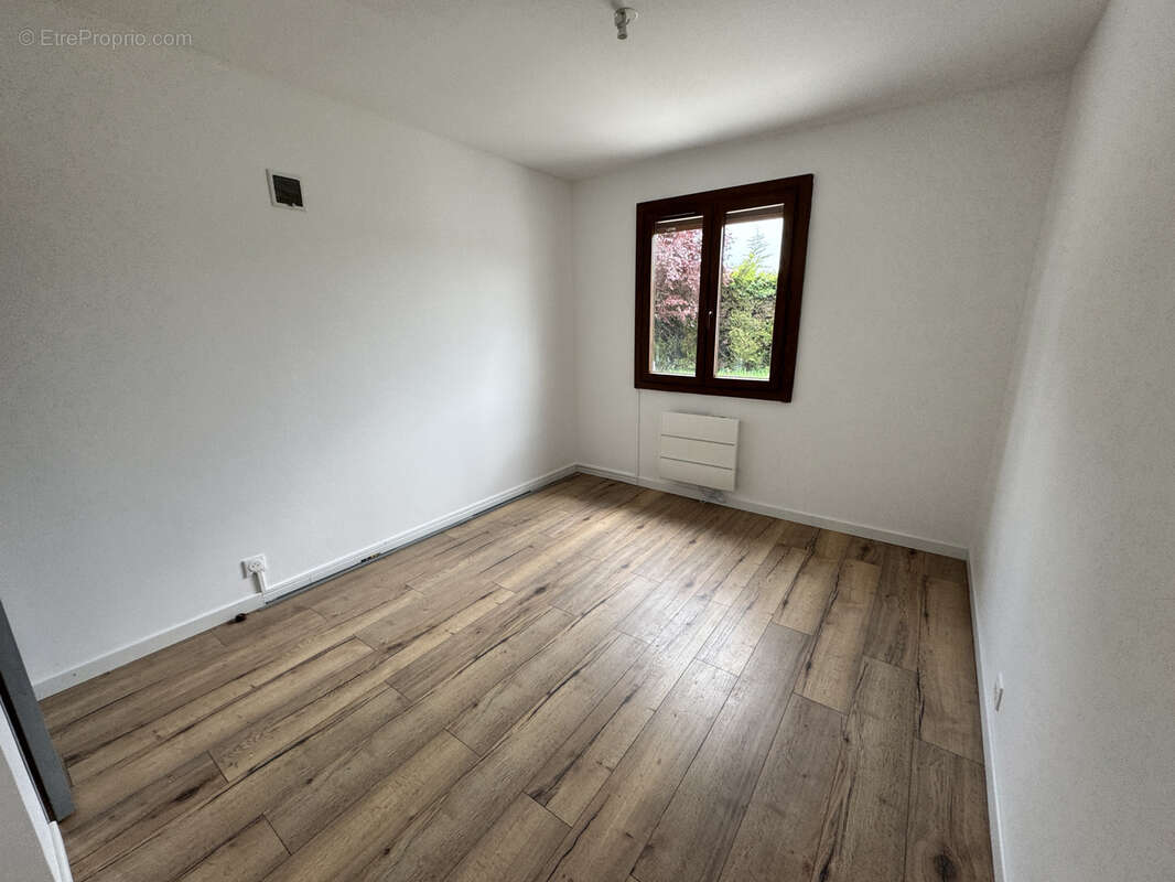 Maison à IVRY-LA-BATAILLE