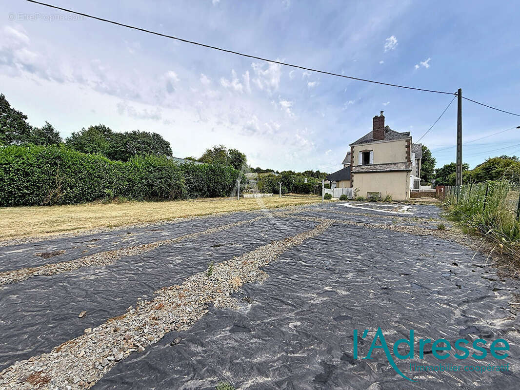 Maison Ernee 4 pièce(s) 95 m², terrain 868 m² - photo 13
