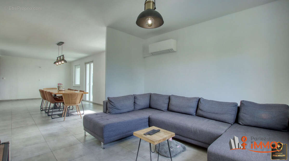 Maison 130 m² à Rozier-En-Donzy  - photo 6