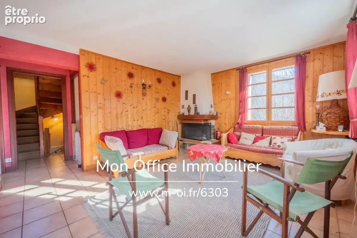 Référence : 6303-TCA. - Chalet familial 8 pièces - Proche centre village - Fort potentiel - Sous-sol complet à Samoëns (74330) - photo 10