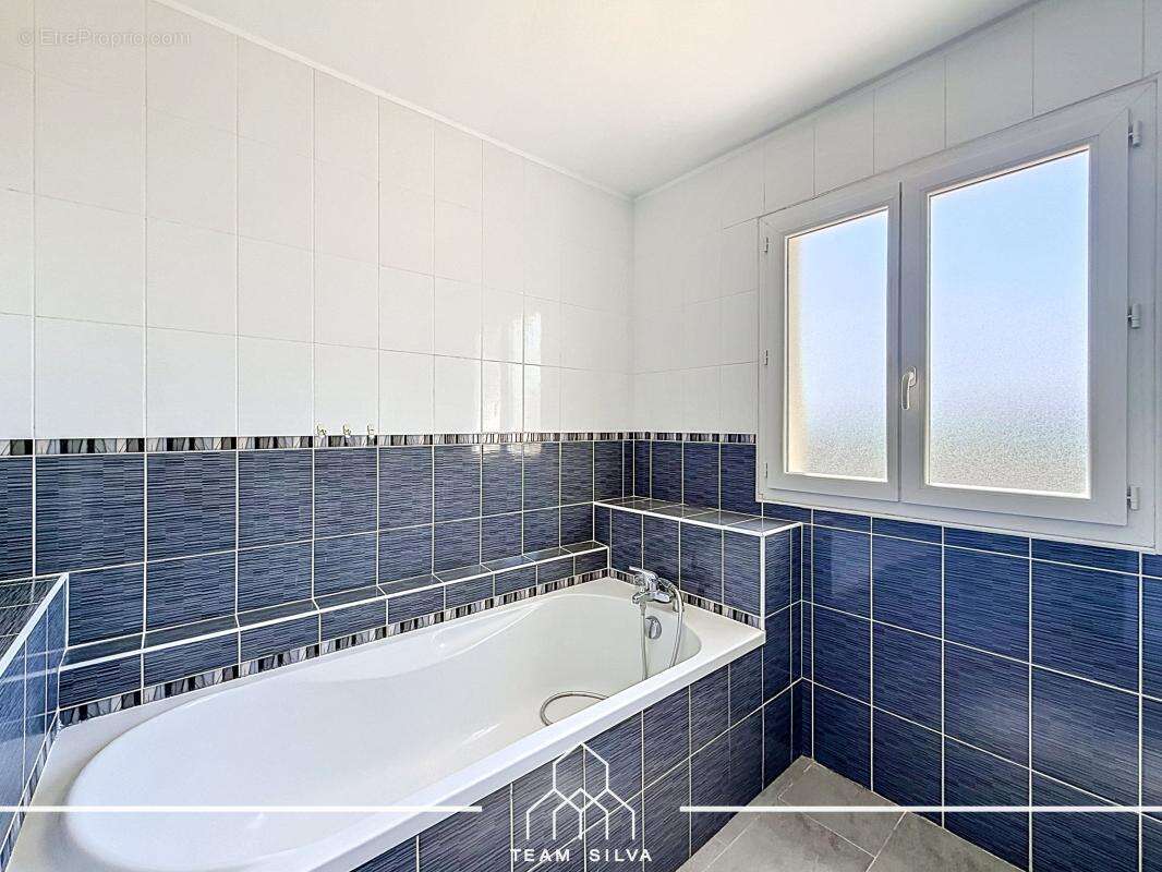 Maison 80 m² à Chasse-Sur-Rhone  - photo 18