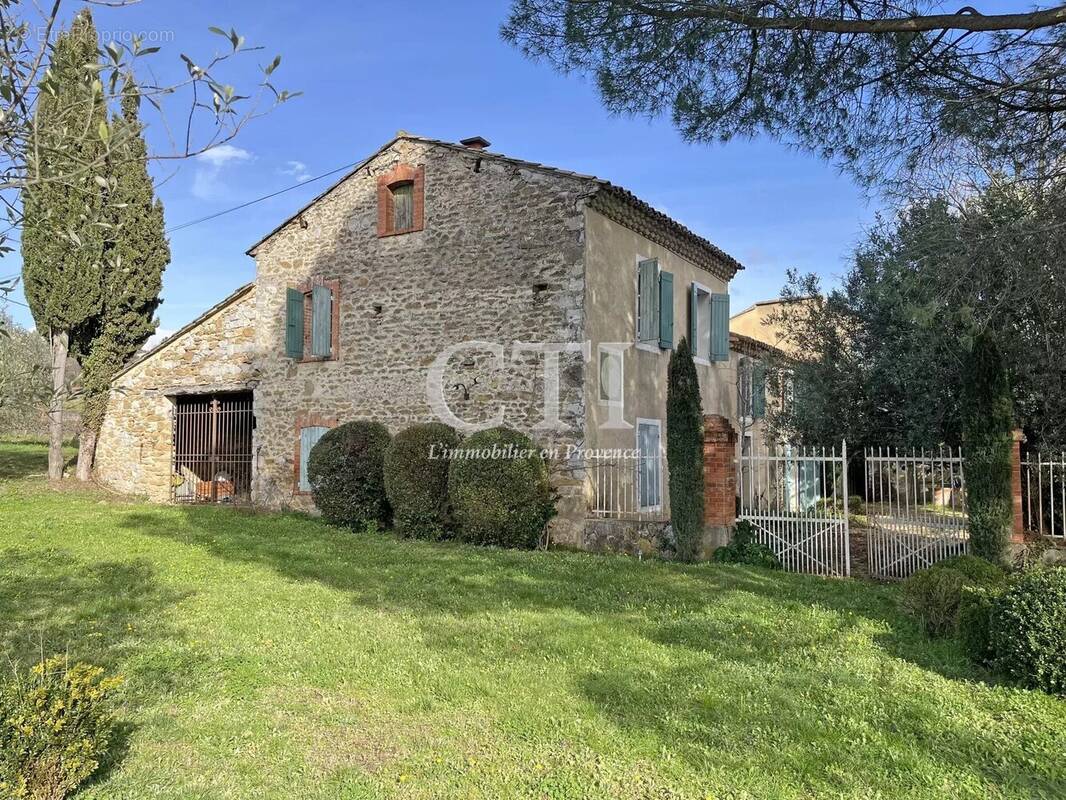 Maison à VAISON-LA-ROMAINE