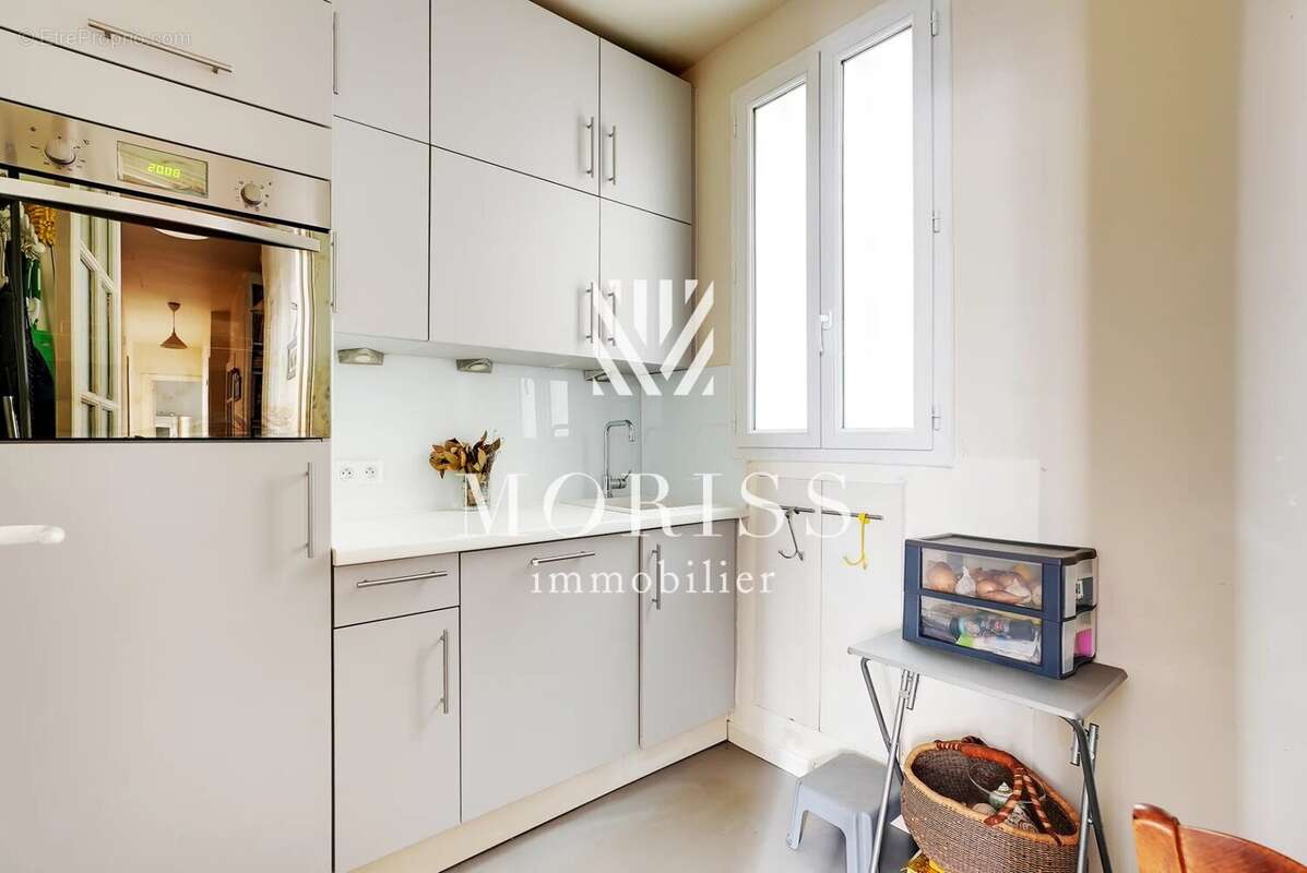 Appartement à PARIS-18E