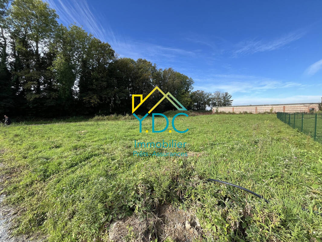 Terrain à YVETOT