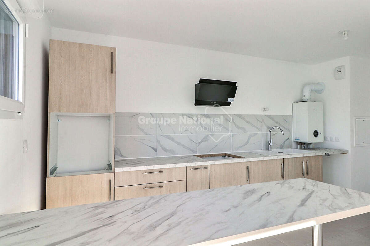 Appartement à SAINT-ETIENNE-DU-GRES