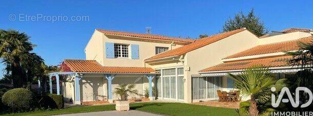 Photo 1 - Maison à SAINT-GERMAIN-DE-LUSIGNAN