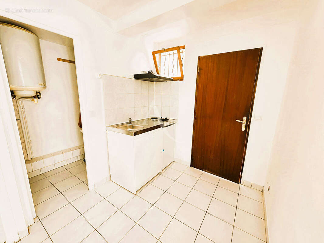 Appartement à SAULX-LES-CHARTREUX