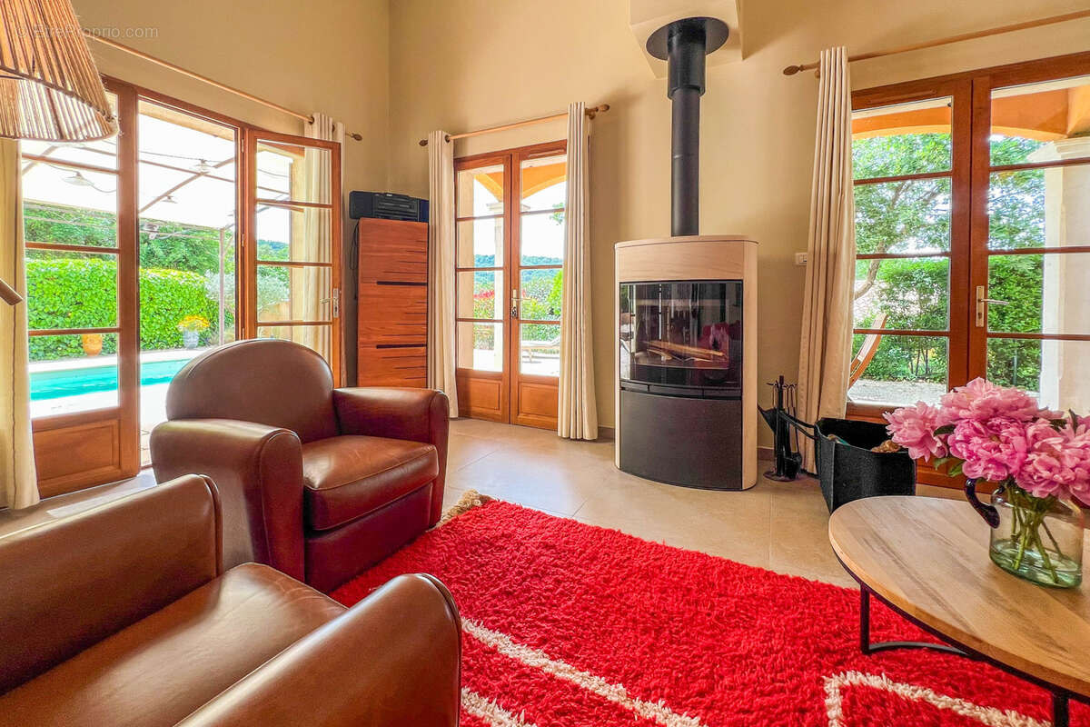 Maison à COLLOBRIERES