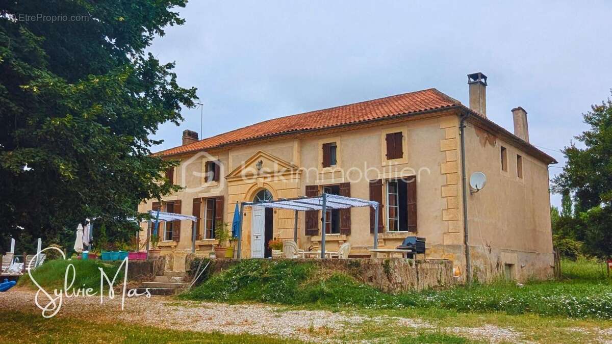 Maison de Maître 264 m² sur 1,2 ha, piscine, panneaux solaires - photo 18