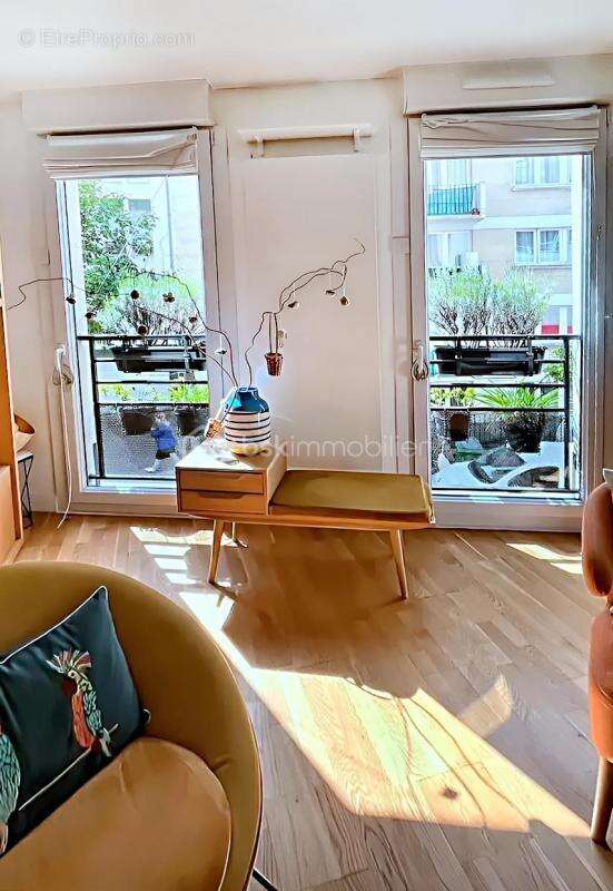 Appartement à PARIS-19E