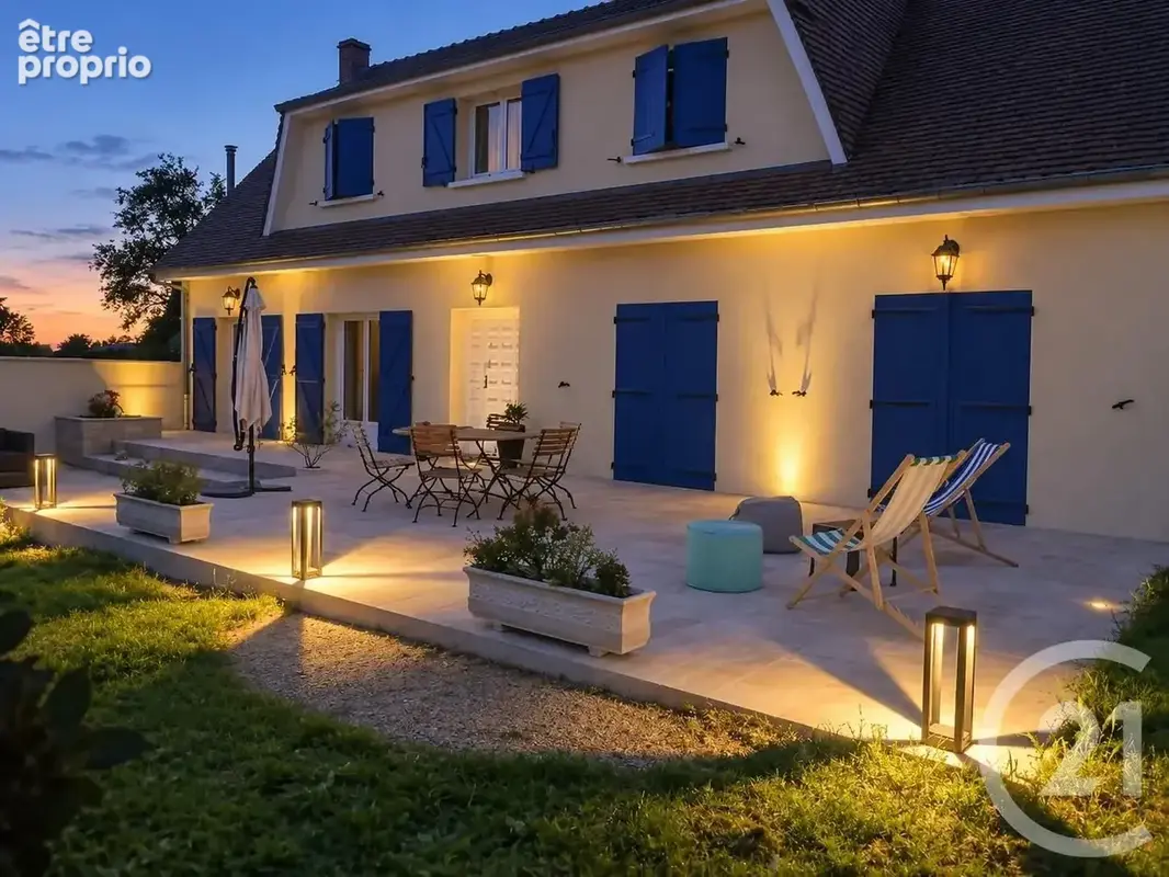 Maison 7 pièces 226 m² à vendre à Hennezis (27700) - photo 2