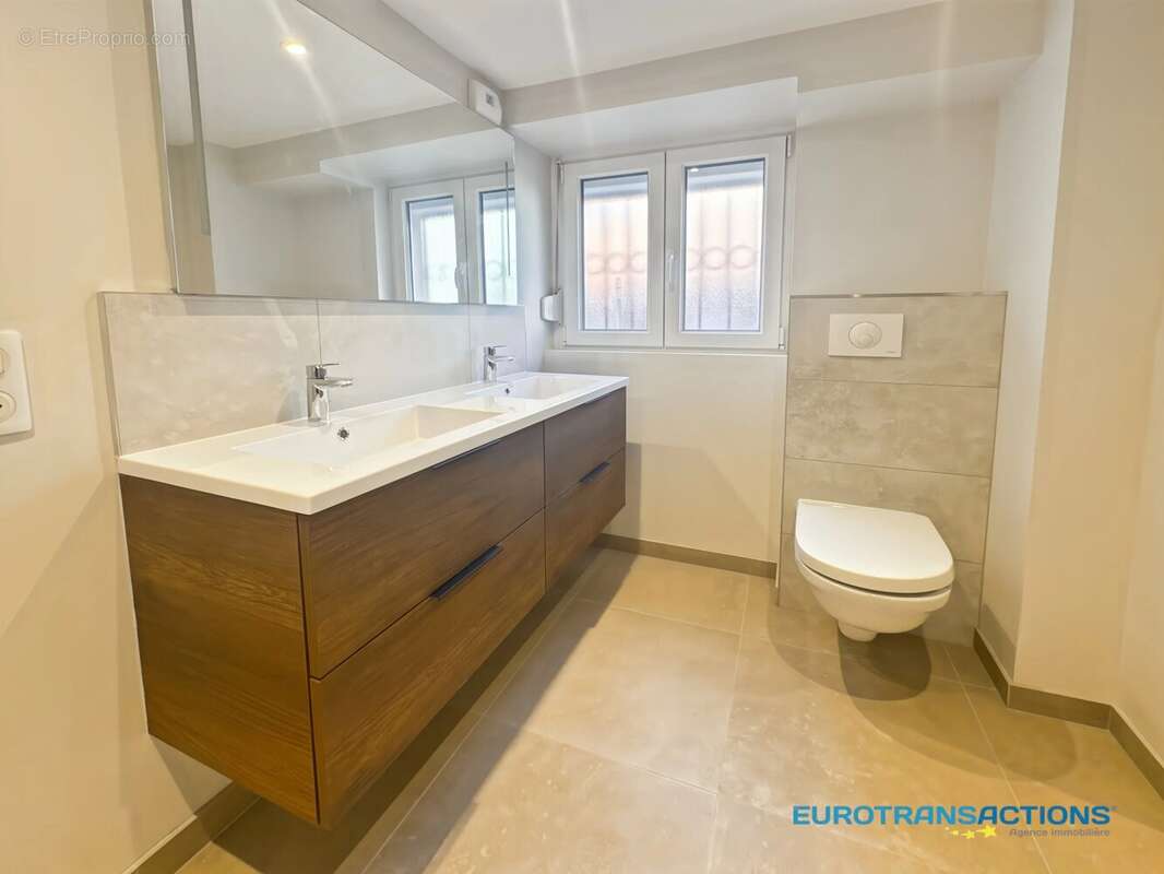 HAGUENAU CENTRE-VILLE – Appartement de caractère de 107,29 m² dans un immeuble du XVIIᵉ siècle - photo 8