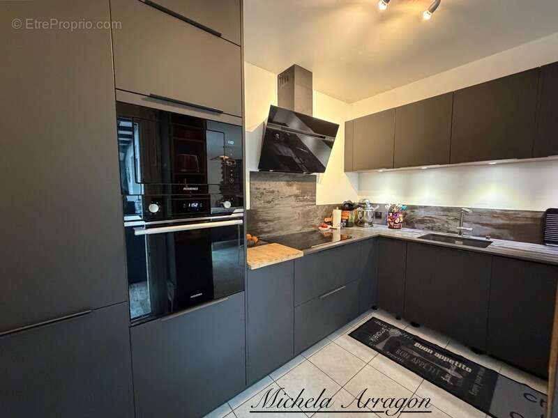 Maison à PORT-DES-BARQUES