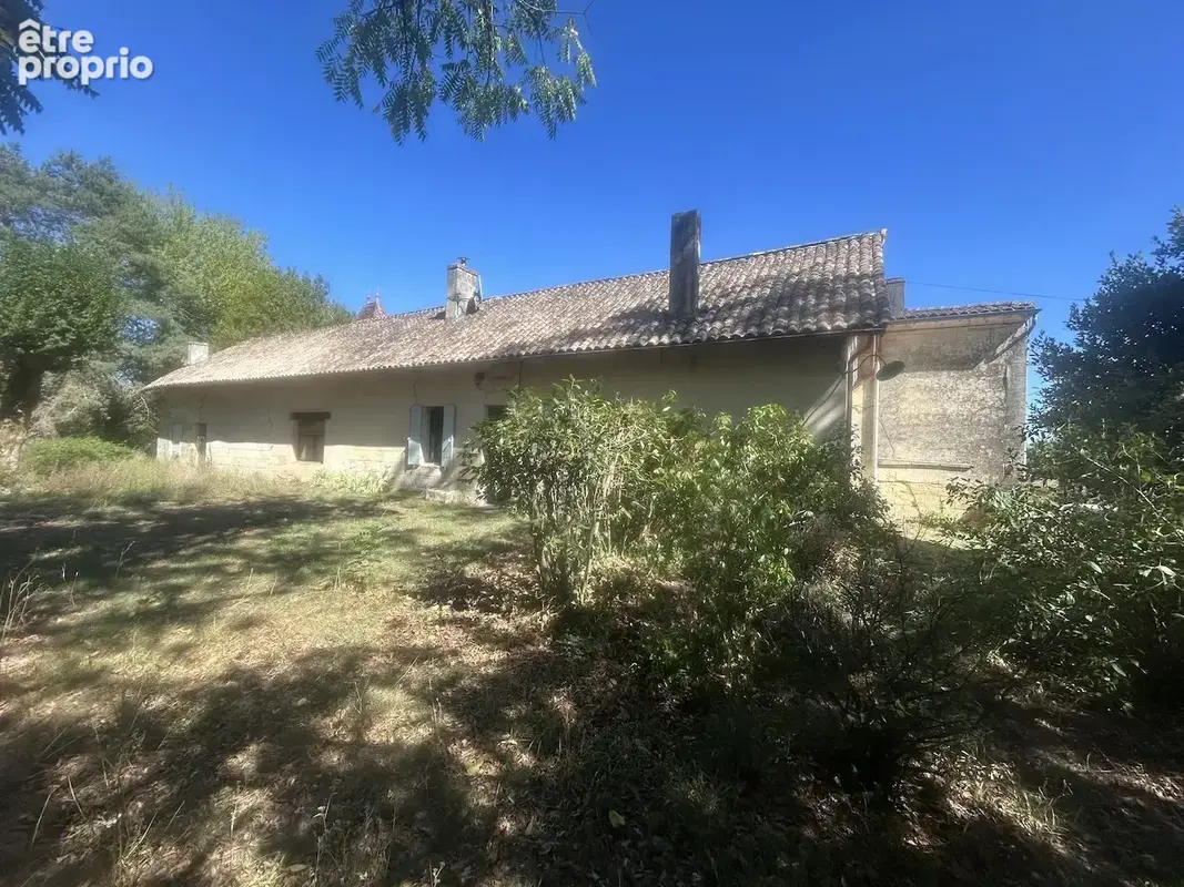 Chartreuse avec grand dependances et 6.1 ha - photo 30