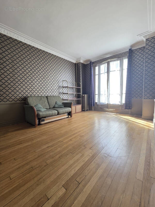 Appartement à PARIS-20E