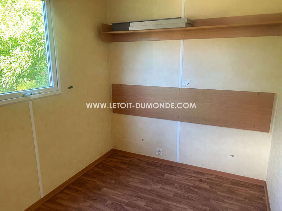 Maison à SAINT-VINCENT-DE-CONNEZAC